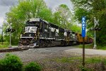 NS GP40-2 #3013 on WPCA-51